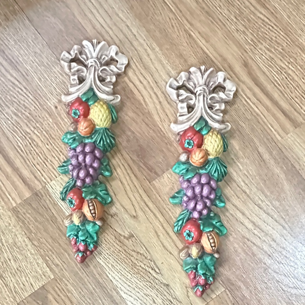 Vintage 1964 handmade ceramic swag wall fruit hanging decor
